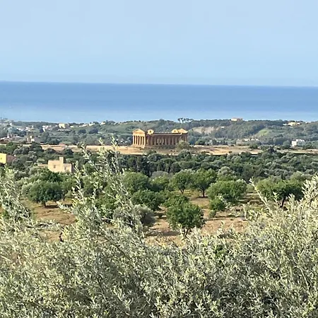 Agora Sulla Via Dei Templi Αγκριτζέντο
