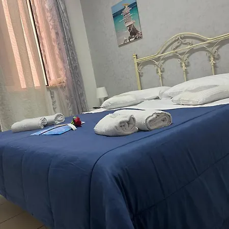 Agora Sulla Via Dei Templi Agrigento