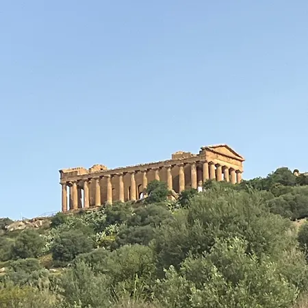 Agora Sulla Via Dei Templi 3*