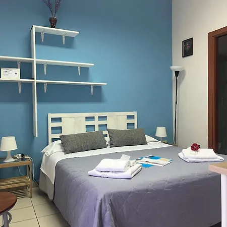 Agora Sulla Via Dei Templi Agrigent