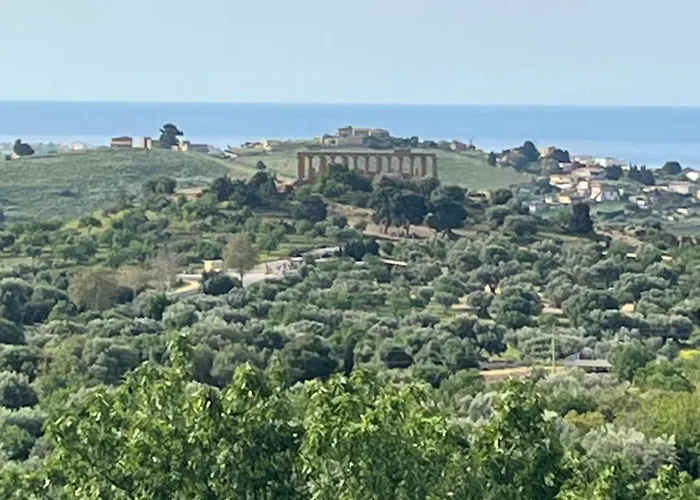 לינה וארוחת בוקר Agora Sulla Via Dei Templi אגריג'נטו